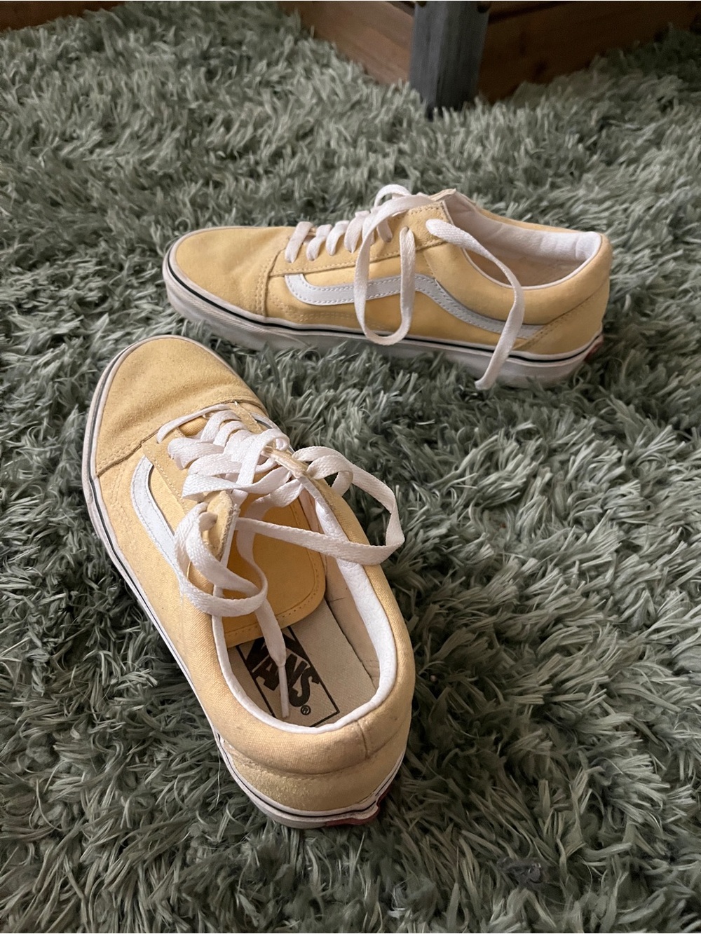 Vans Low Top Sneakers in Pale Yellow with White Stripe